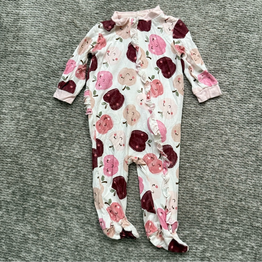 Milkberry Bamboo Apple Print Ruffle Butt‎ Footie Sleeper 0–3M